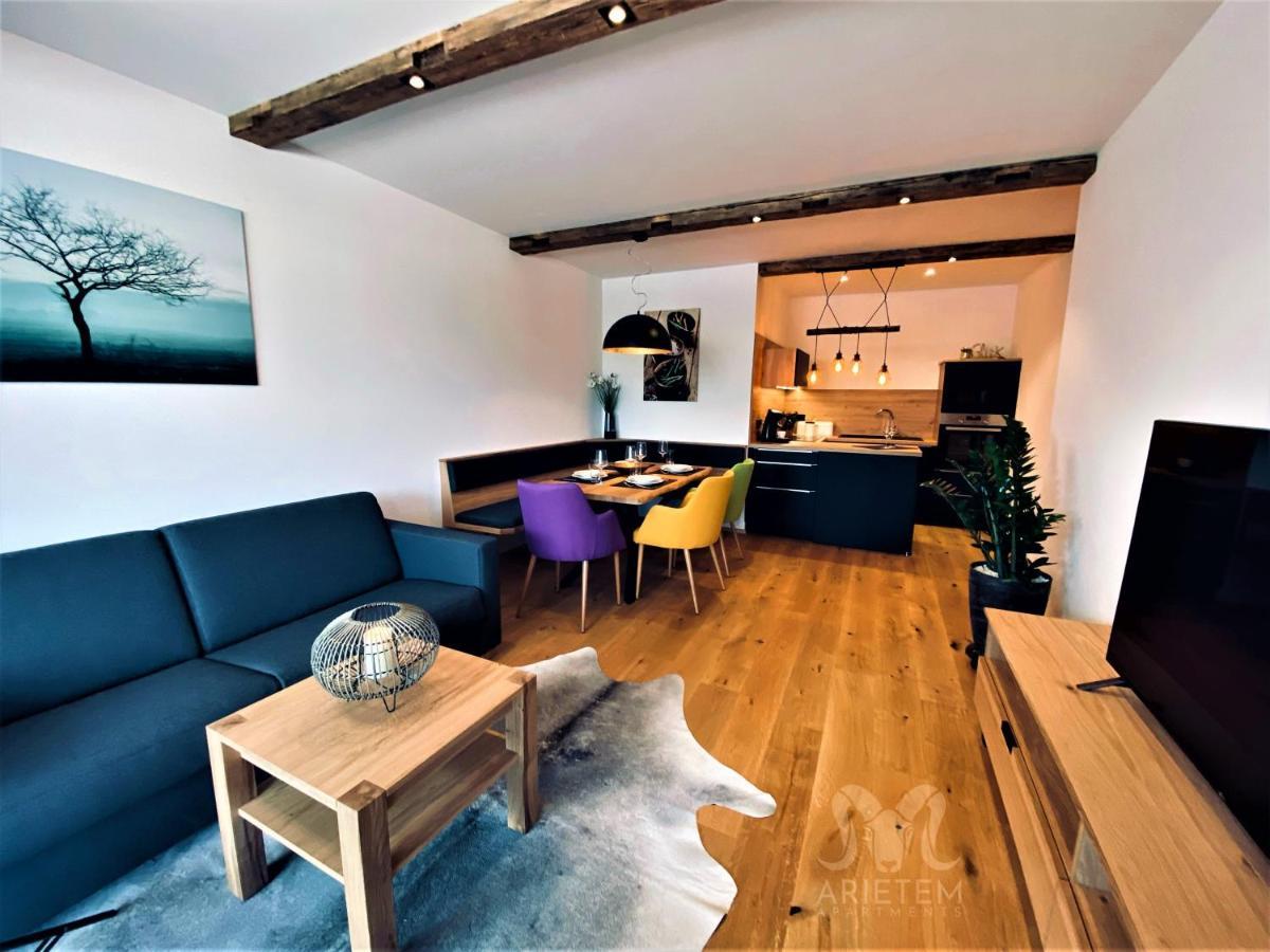 Arietem-apartment - By Mynests Apartment Grobming